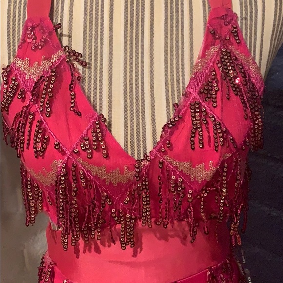 Beautiful Sequined Dress. New Never Worn - Picture 6 of 8